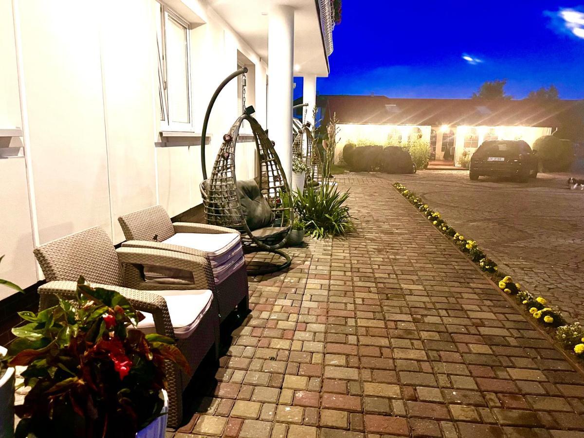 Villa Marlena Ustronie Morskie Exterior photo